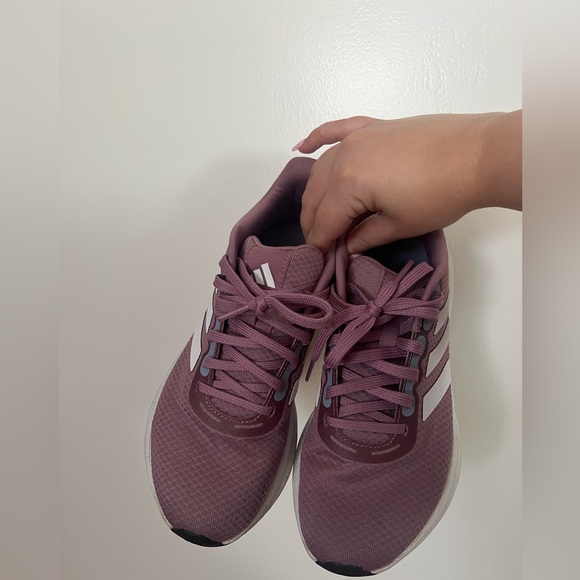 Women’s Adidas Cloud Foam Sneakers - Picture 2 of 8